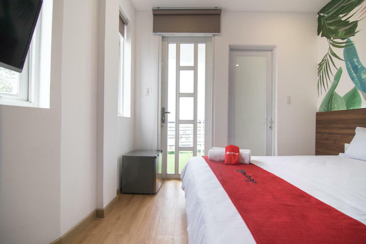 Reddoorz Plus @ Tran Quang Khai Street Хошимин Экстерьер фото