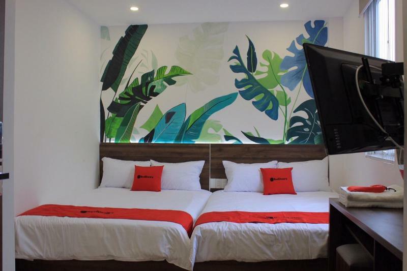Reddoorz Plus @ Tran Quang Khai Street Хошимин Экстерьер фото